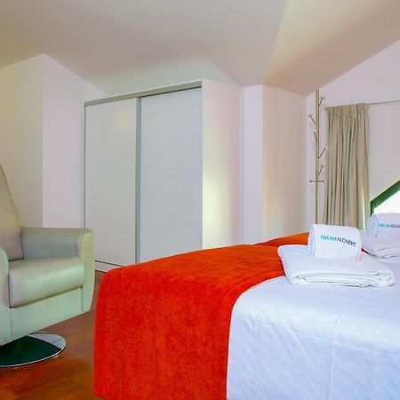 Luzbay Pool Apartments ภายนอก รูปภาพ
