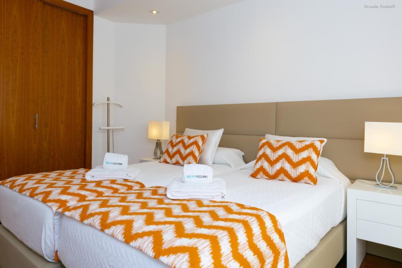 Luzbay Pool Apartments ภายนอก รูปภาพ