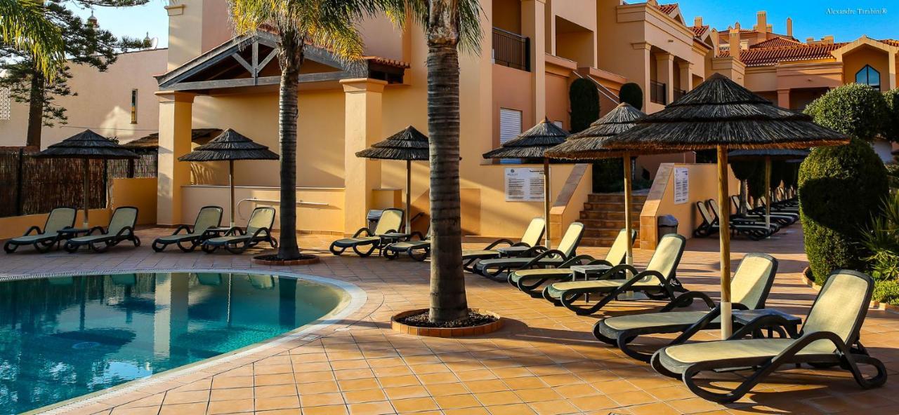Luzbay Pool Apartments ภายนอก รูปภาพ