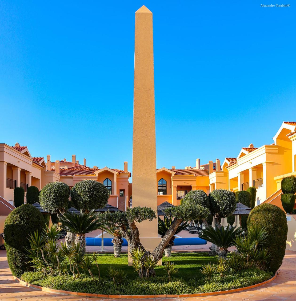 Luzbay Pool Apartments ภายนอก รูปภาพ